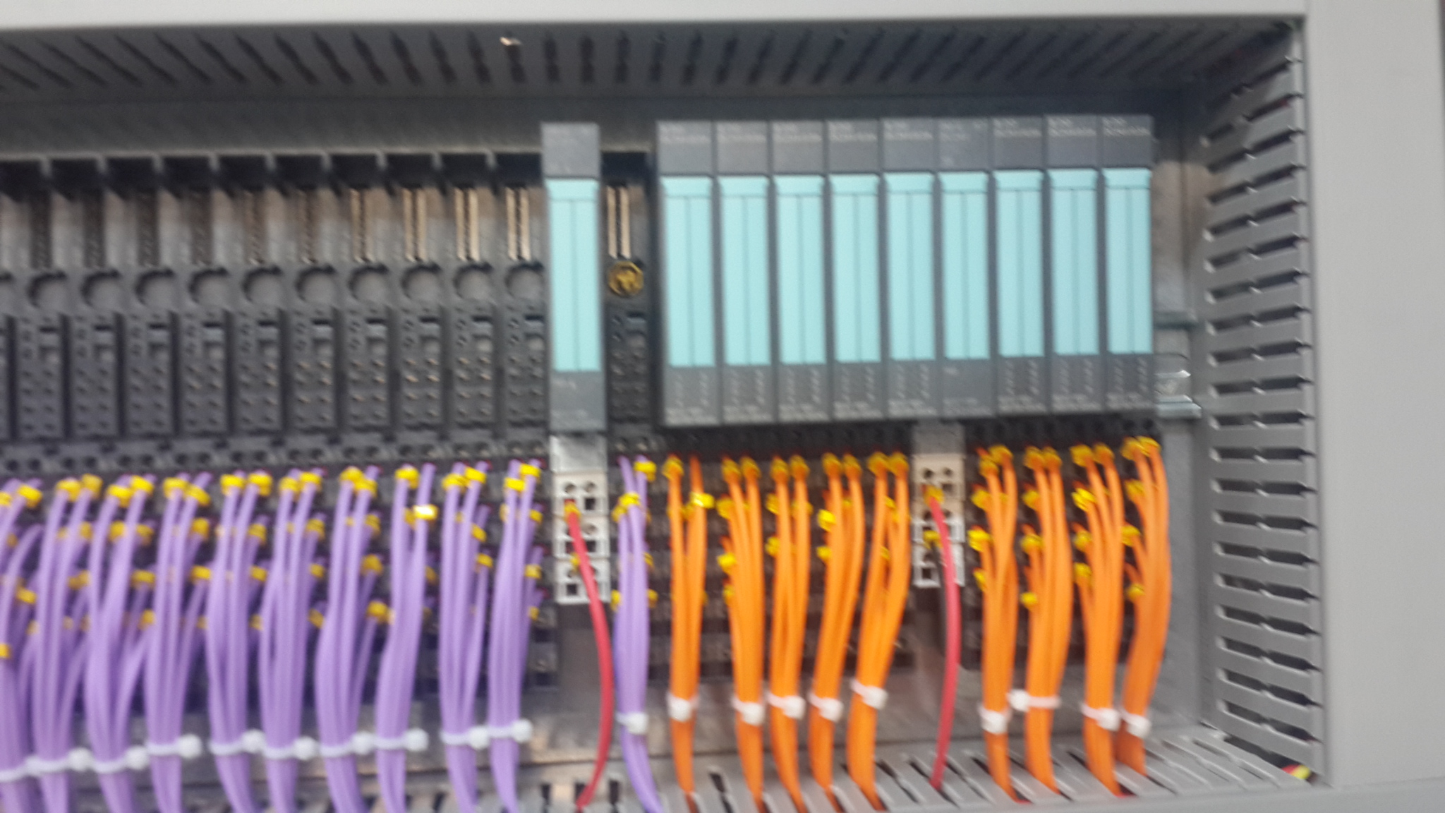 אוטומציה ובקרה – מערכות SCADA ו- DCS